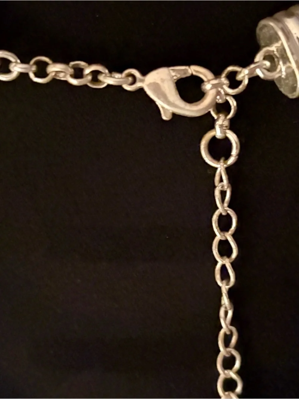 New Crown Trifari Silver Ribbed Collar Necklace